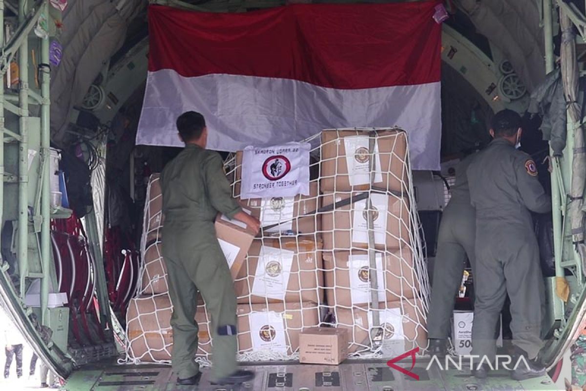 Pesawat TNI AU isi bahan bakar di Lanud SIM sebelum terbang ke Turki