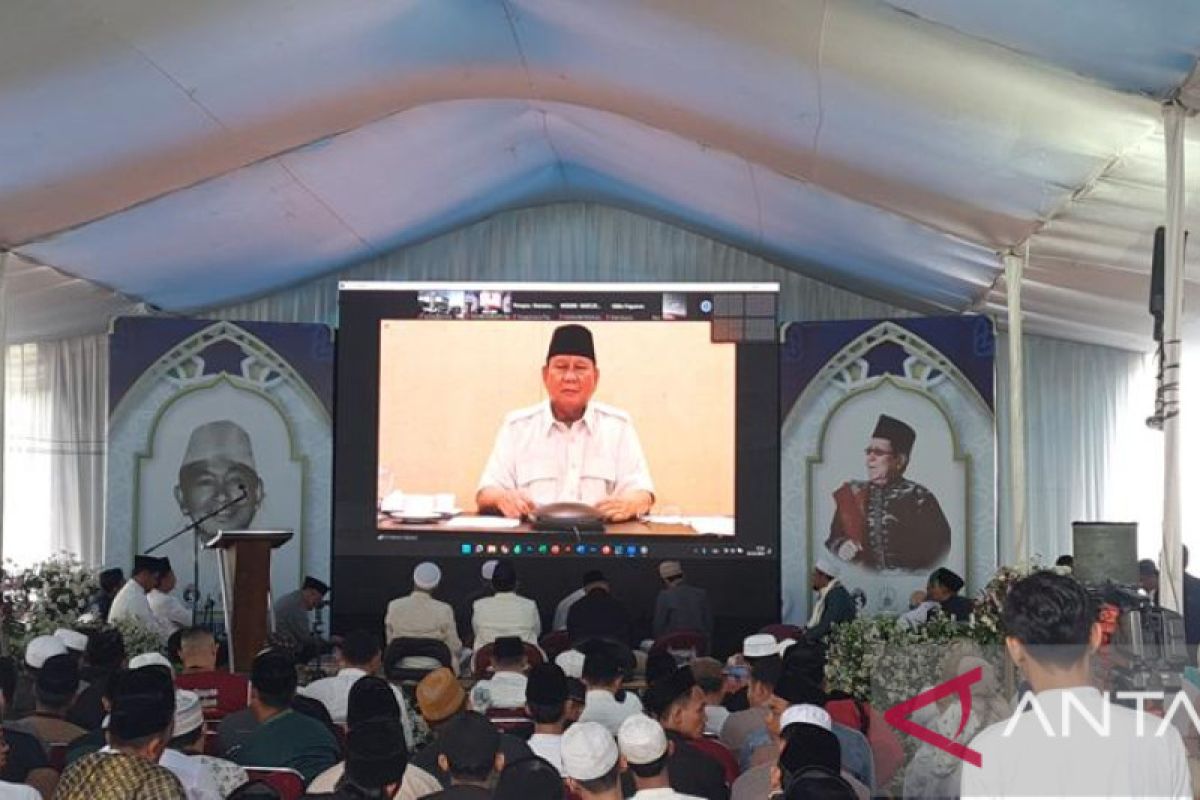 Prabowo Subianto meminta maaf kepada warga Sukabumi tidak bisa datang akibat cuaca buruk