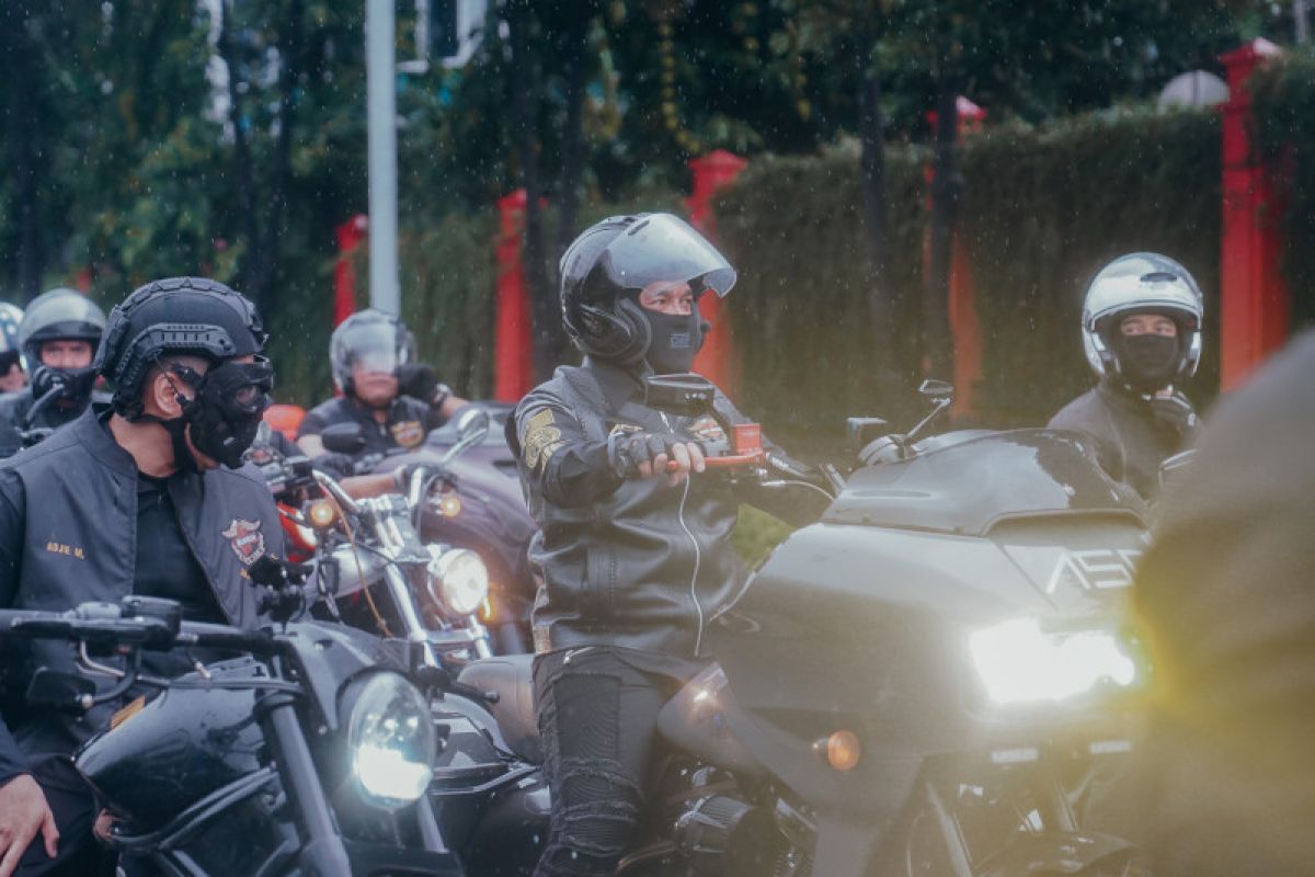 Ahmad Sahroni ingatkan pengendara Harley Davidson untuk tidak arogan