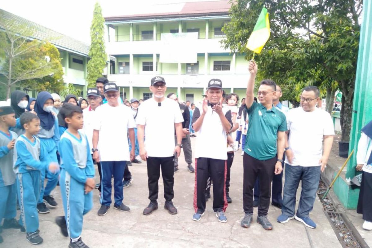 Muhammadiyah Pontianak luncurkan logo dan Jalan Sehat Musyda X