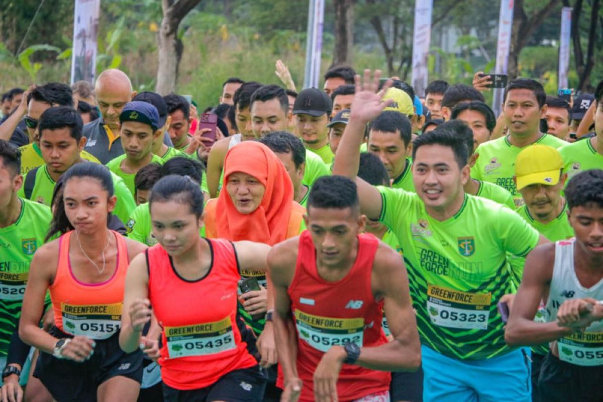 Pimpinan DPRD ikut ramaikan "Green Force Run" 2023 di Surabaya