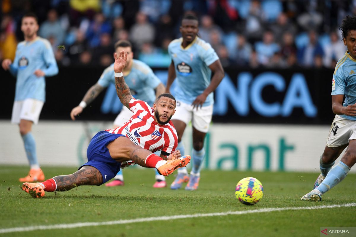 Depay cetak gol perdana dan amankan kemenangan Atletico atas Celta