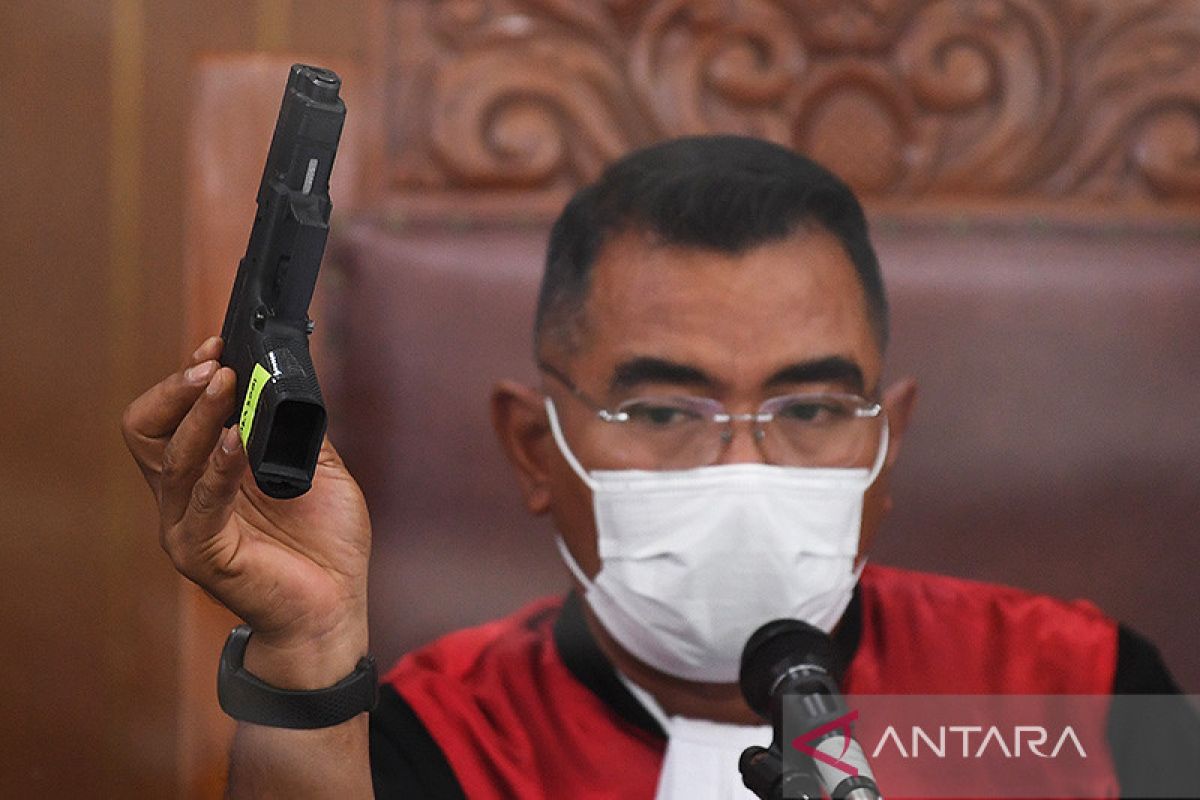 Hakim PN Jaksel simpulkan Ferdy Sambo turut menembak Brigadir J