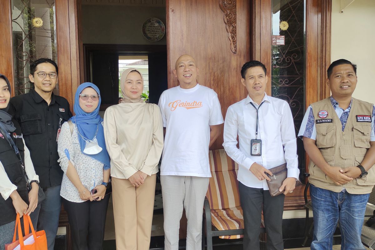 KPU Lampung coklit pertama di rumah tokoh publik untuk jadi contoh