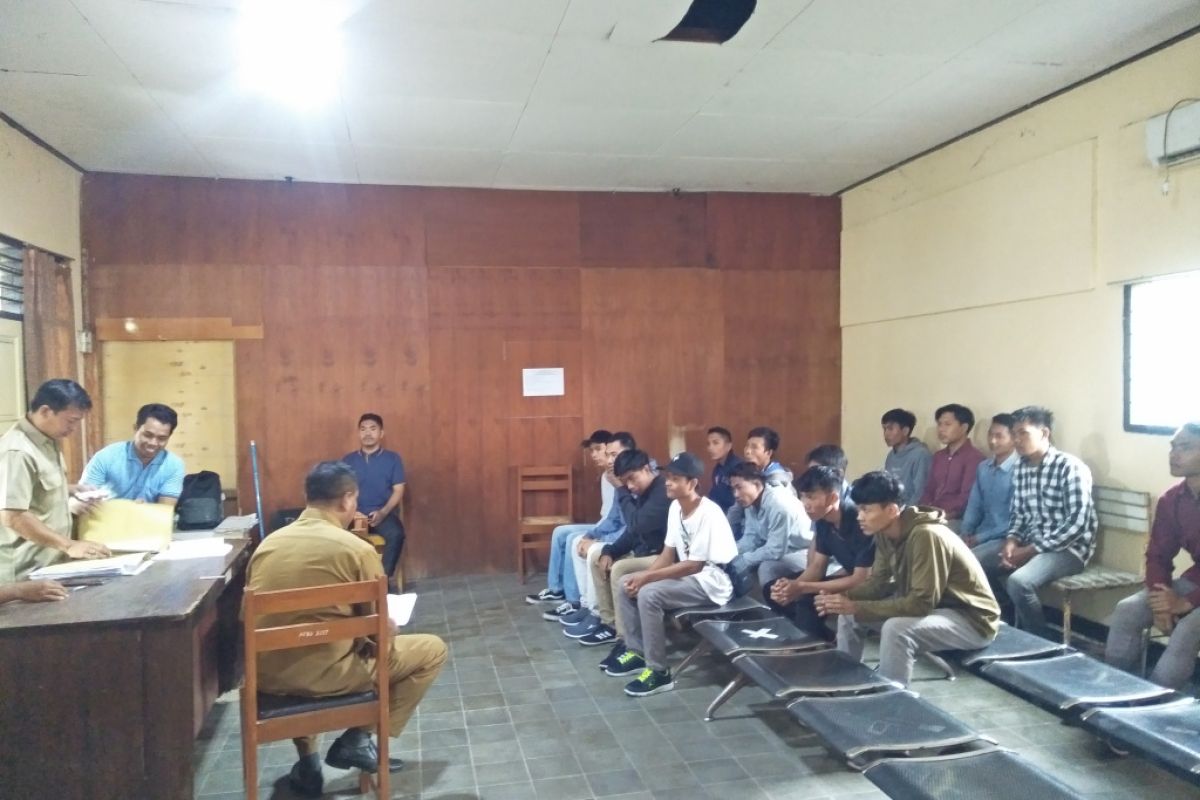 Disnakertrans Lombok Tengah berikan pembekalan calon PMI