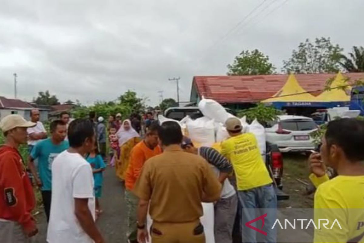 Kalsel salurkan bantuan beras kepada 1.000 KK terdampak banjir