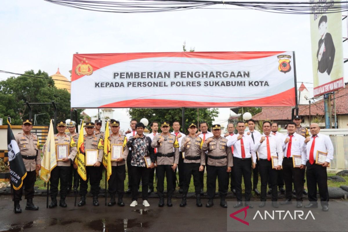 Personel Polres Sukabumi Kota raih penghargaan ungkap pembunuhan