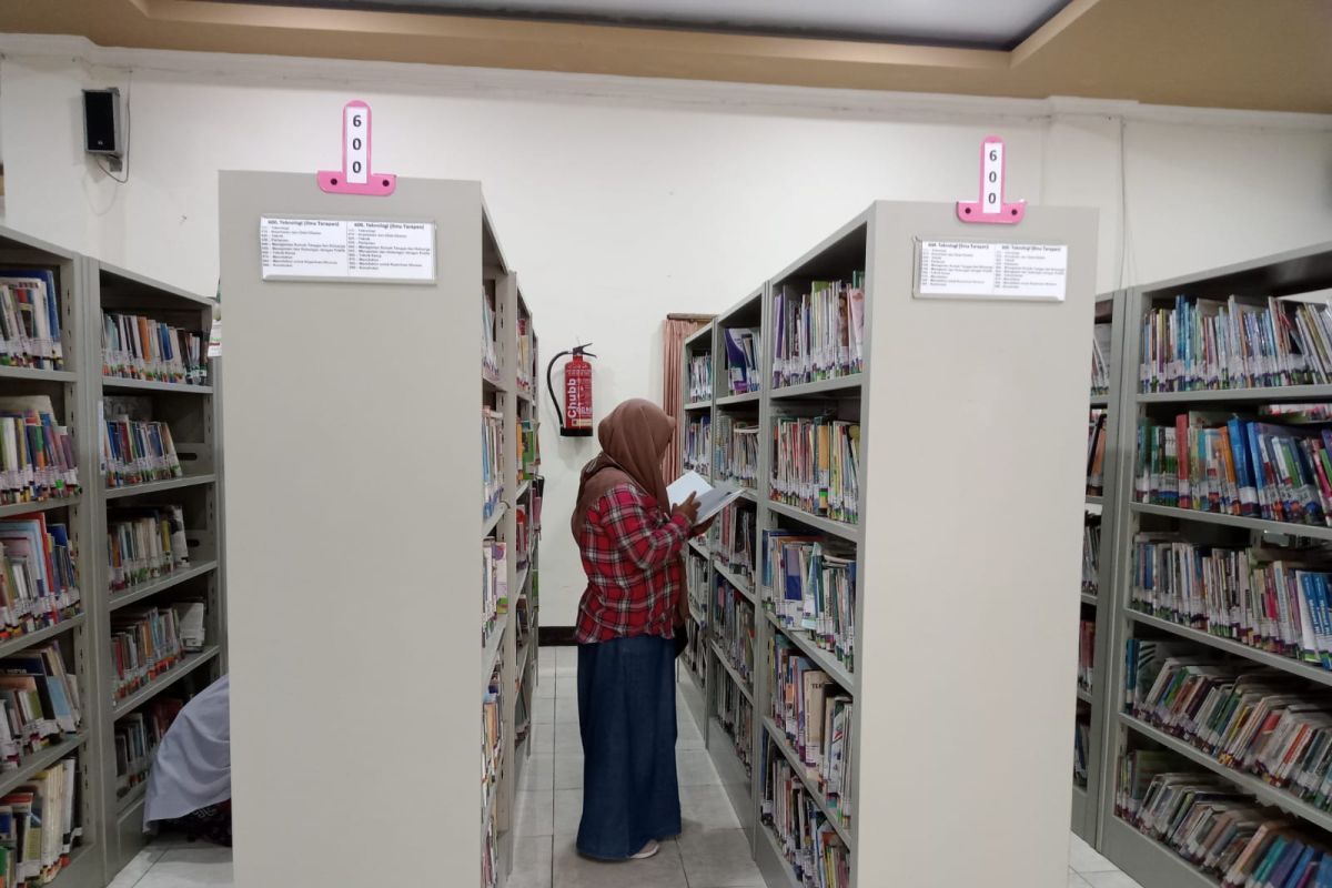 Diarpus Mataram menyiapkan Rp200 juta tambah koleksi buku
