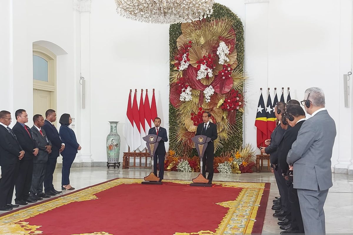 Presiden Jokowi sambut operasional bus DAMRI rute Kupang-Timor Leste