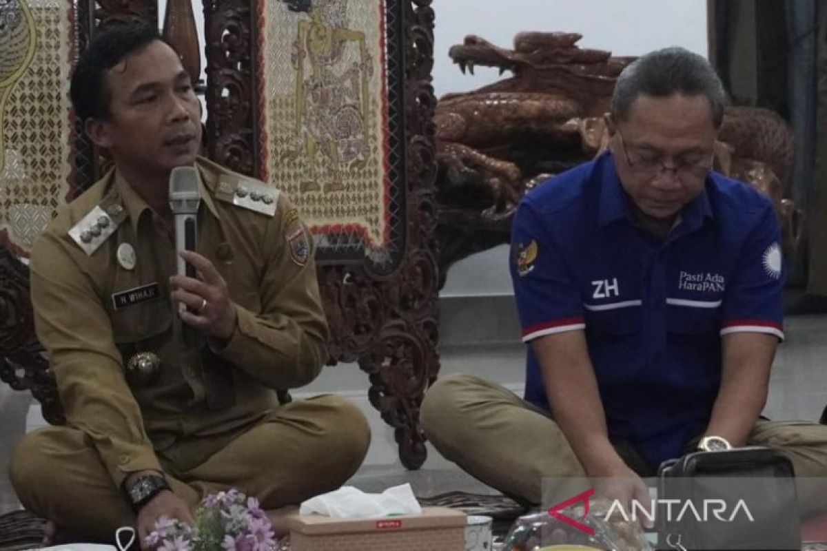 Mantan Bupati Batang Wihaji dikabarkan gandeng Kaesang maju Pilkada 2024