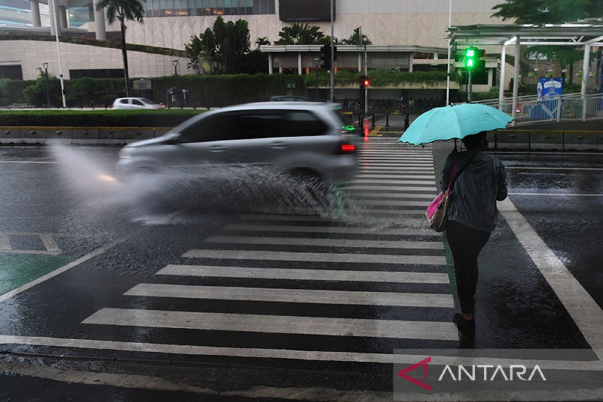 BMKG ingatkan Jambi berpotensi hujan lebat