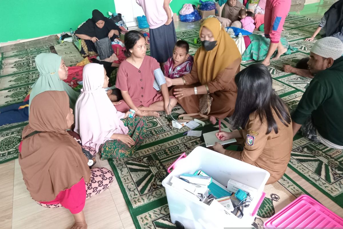 Dinas Kesehatan diminta periksa kesehatan korban banjir Makassar