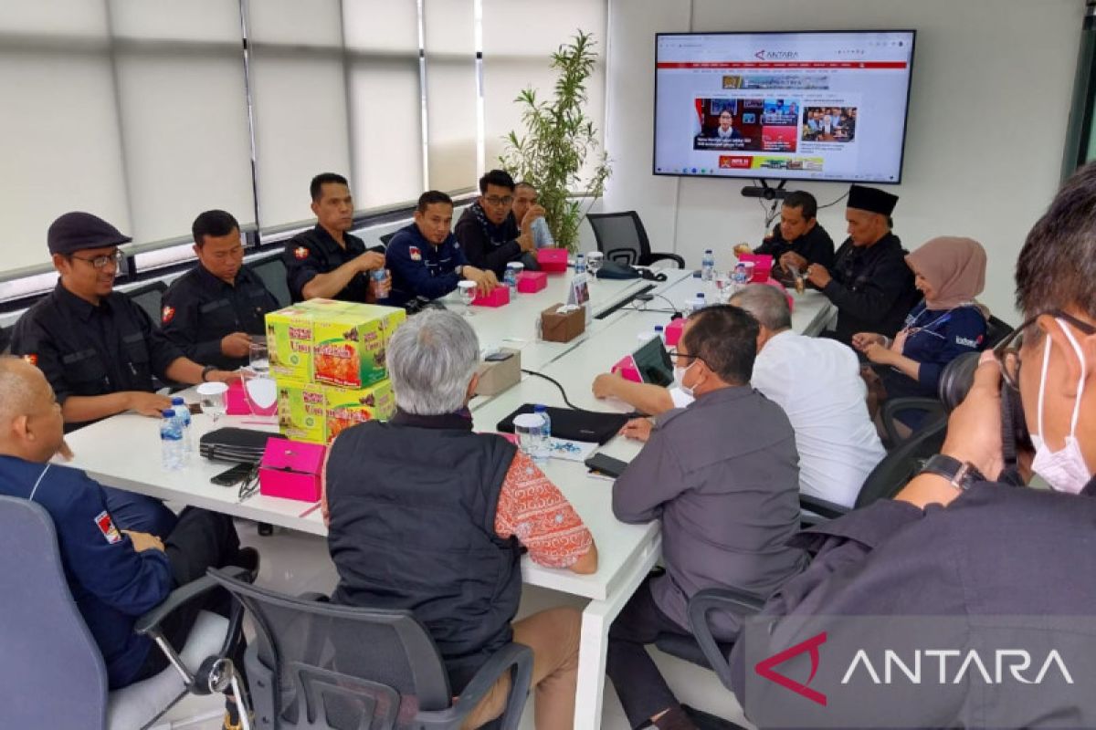 Wartawan Bukittinggi kunjungi LKBN ANTARA tambah literasi terkait pemberitaan media