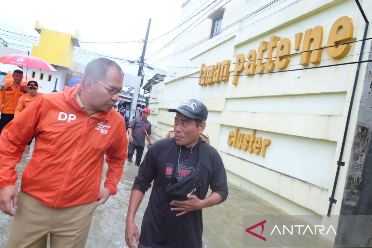 PDAM diminta segera siapkan air bersih untuk korban banjir di Makassar