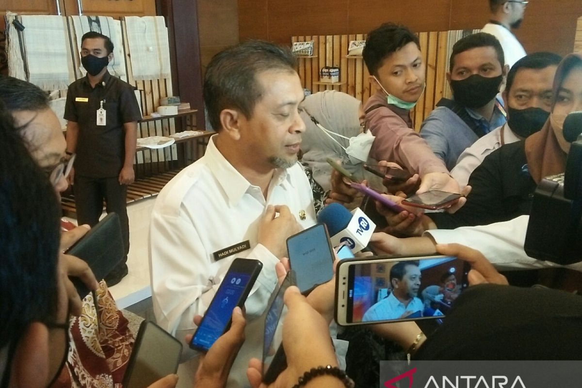 Pemprov Kaltim serahkan peralatan untuk  704 UMKM dan IKM