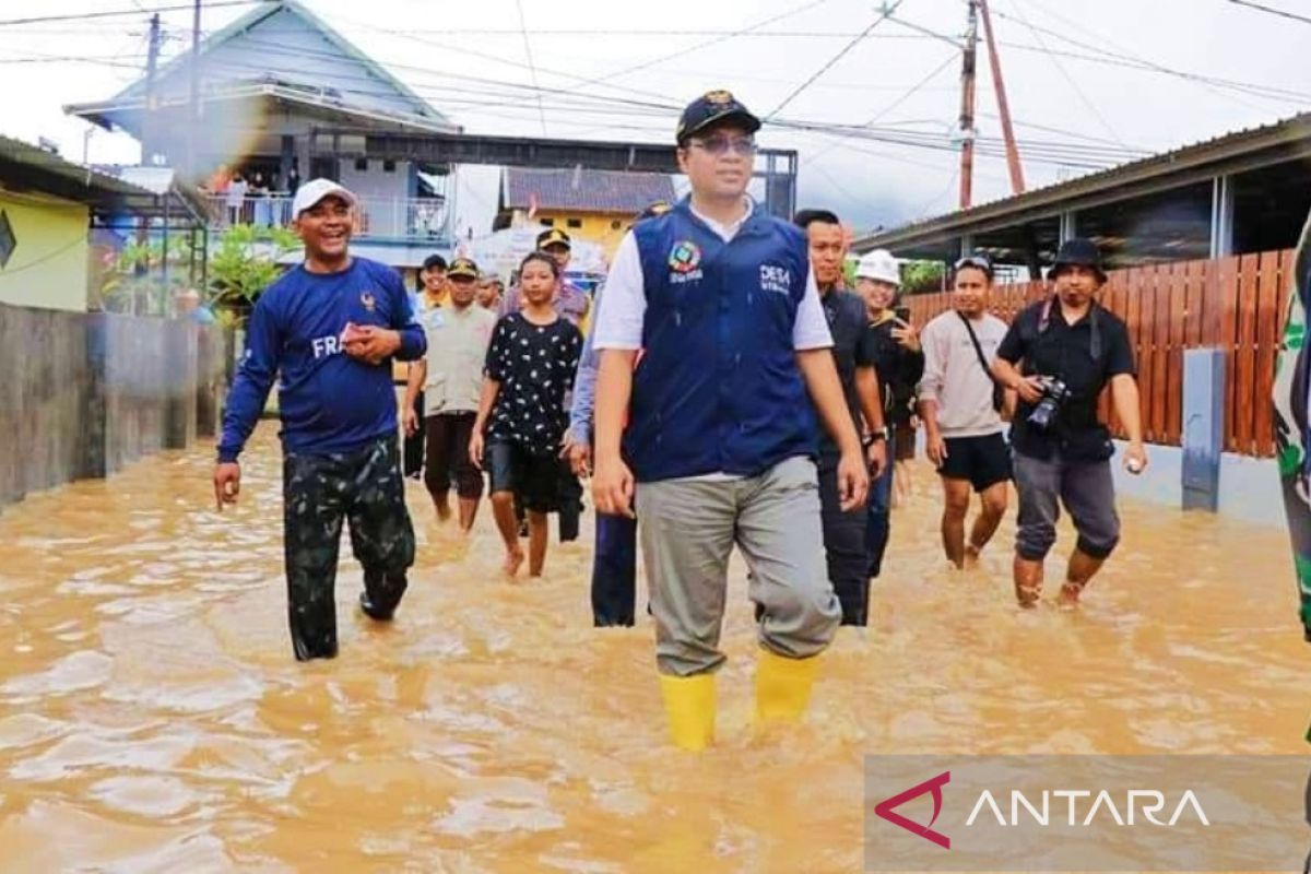 Gubernur NTB salurkan bantuan untuk korban banjir di Sumbawa Barat