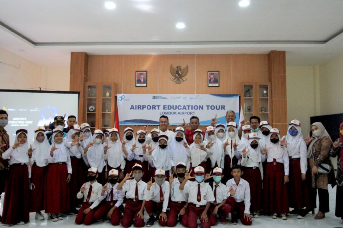 Bandara Lombok edukasi kebandarudaraan pada pelajar SD