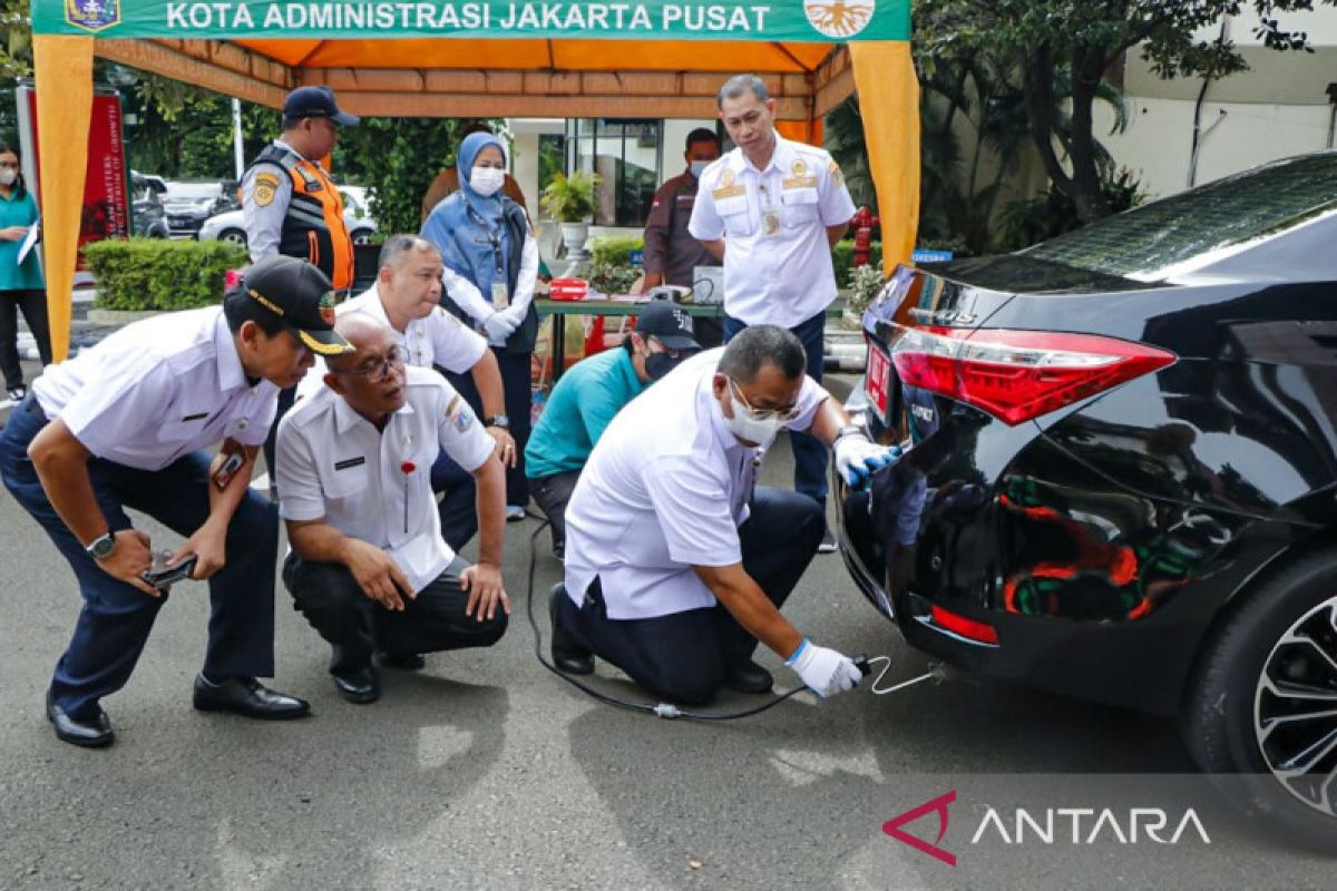 Pemkot Jakpus uji emisi ratusan kendaraan dinas pelat merah