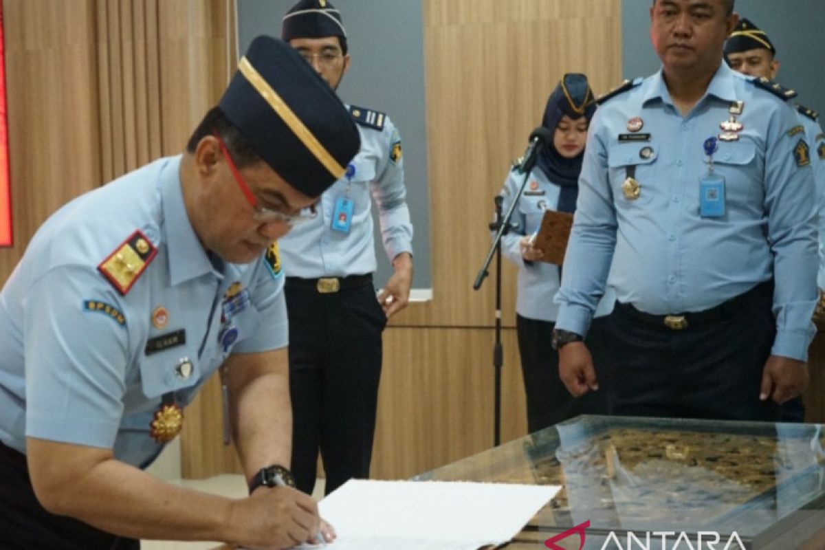 Pegawai Kemenkumham Sumsel Ikrar netralitas dalam  Pemilu 2024