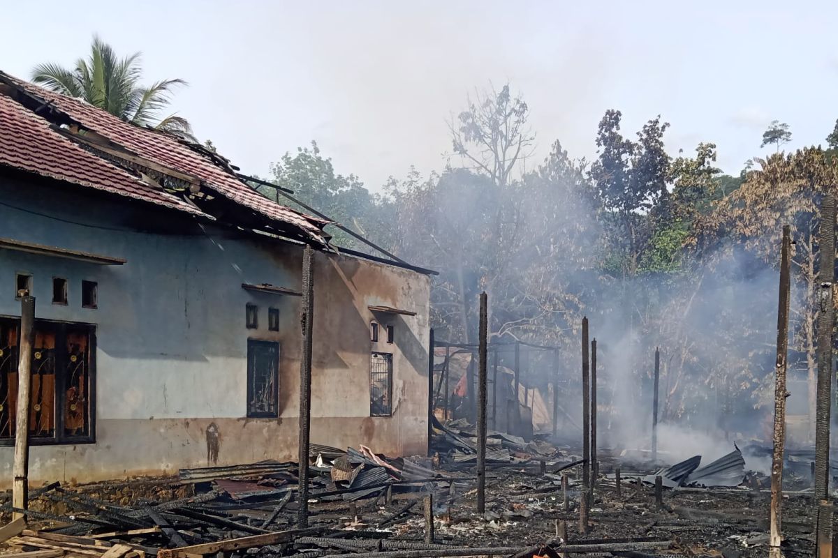 Empat rumah di Paser hangus terbakar