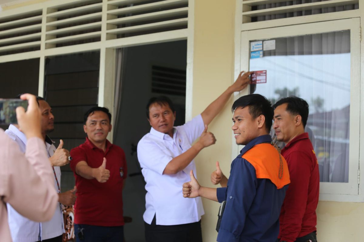 Pj Bupati Lampung Barat ajak masyarakat untuk menyukseskan tahapan coklit
