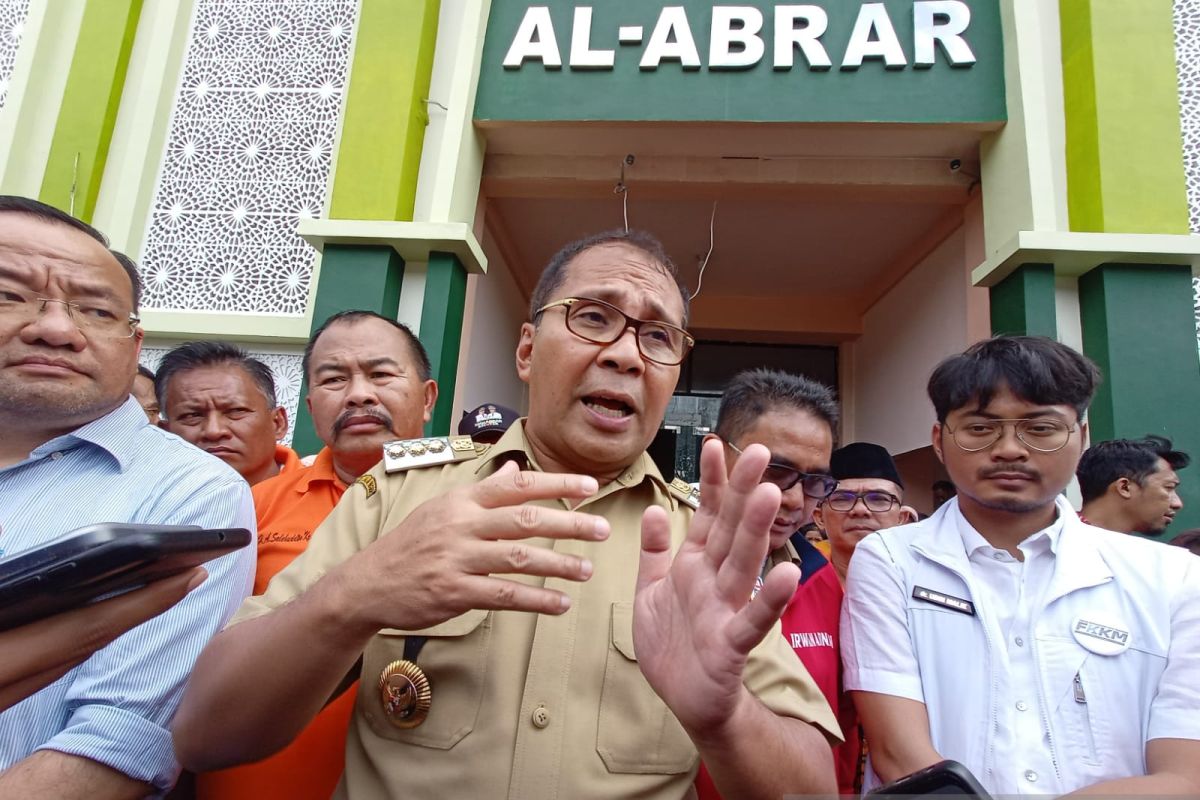 Wali Kota Makassar mengupayakan terdapat tiga faskes di pulau