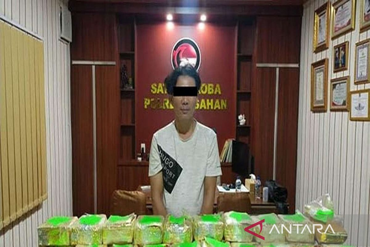 Polisi gagalkan peredaran narkoba jenis sabu 50 kg terbungkus plastik teh China