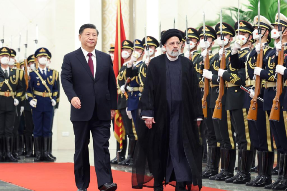 Presiden Iran dan Presiden China bertemu di Beijing