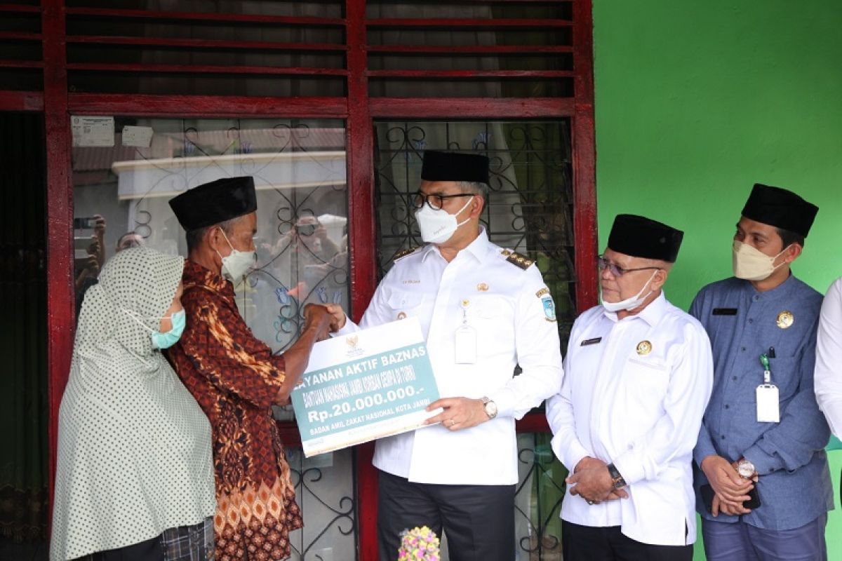 Wali Kota Jambi bantu mahasiswa korban gempa Turki