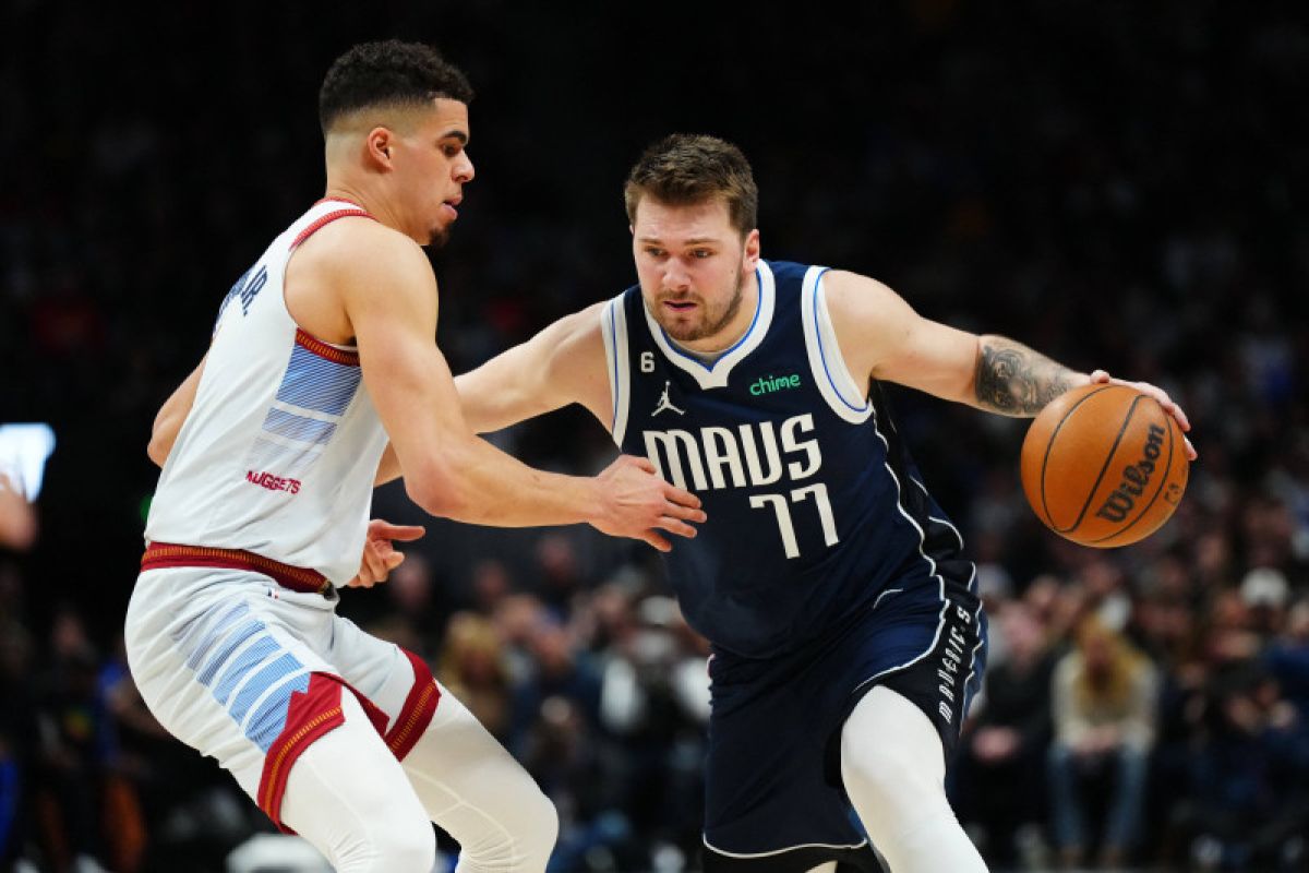 Jokic buat triple-double ke-21, Nuggets kalahkan Mavericks 118-109