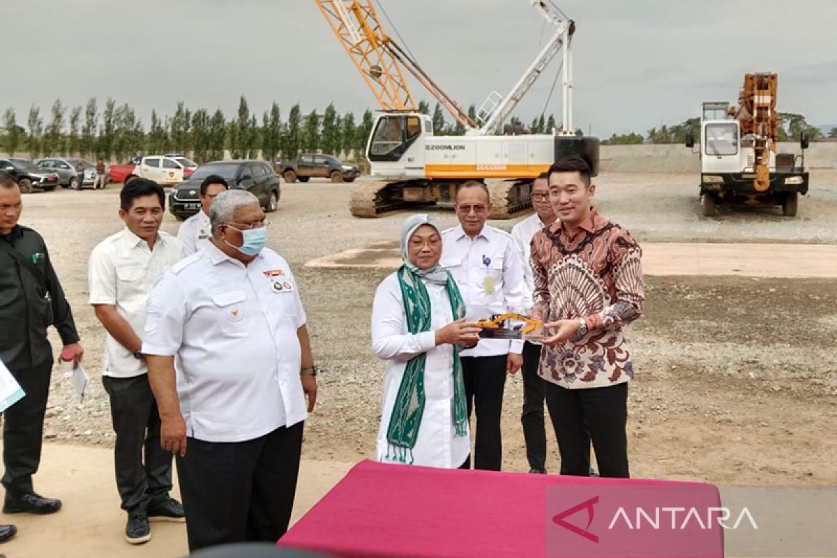 Menaker: Industri smelter nikel ciptakan lapangan kerja baru