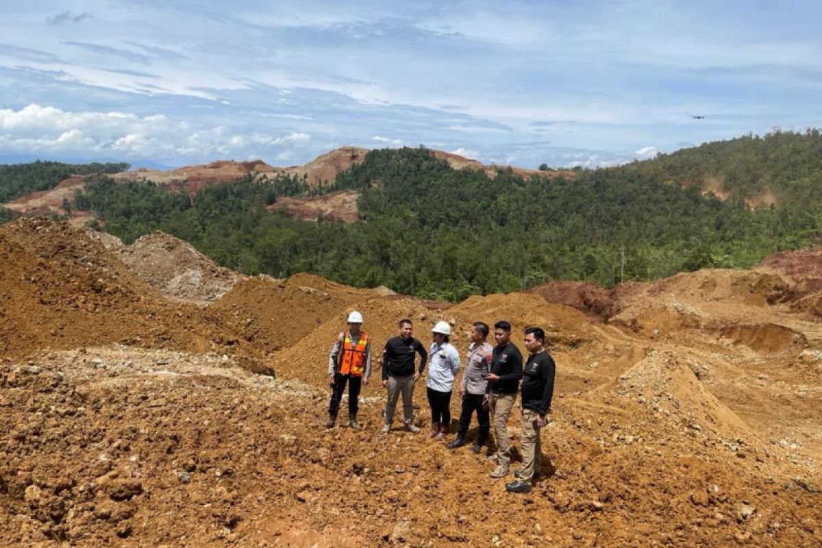 Polda Sulawesi Tenggara lakukan patroli tambang ilegal di Kolaka