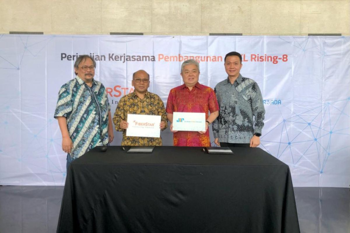 FiberStar dan Triasmitra Group sepakat bangun SKKL Rising-8