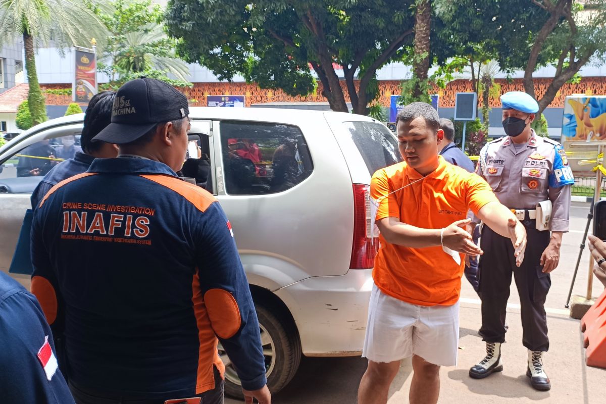 Bripda HS sempat berkeliling Jakarta mencari target sebelum membunuh