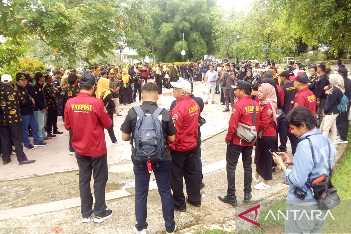 Ratusan anggota BPD lakukan aksi tuntut hak-hak mereka dipenuhi