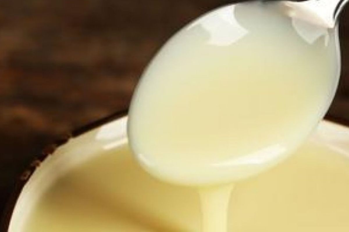 Susu kental manis tidak cocok untuk bayi di bawah usia 12 bulan