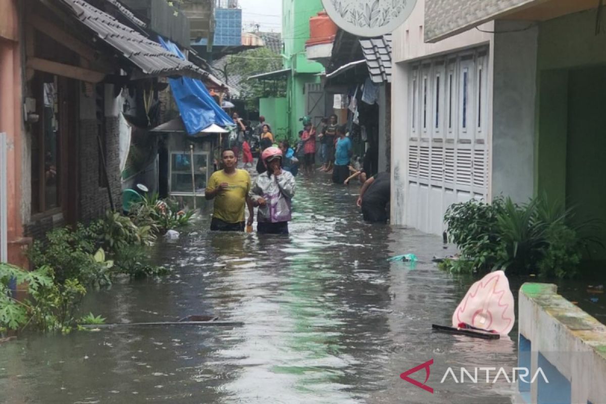 Solo terendam banjir akibat hujan sejak siang