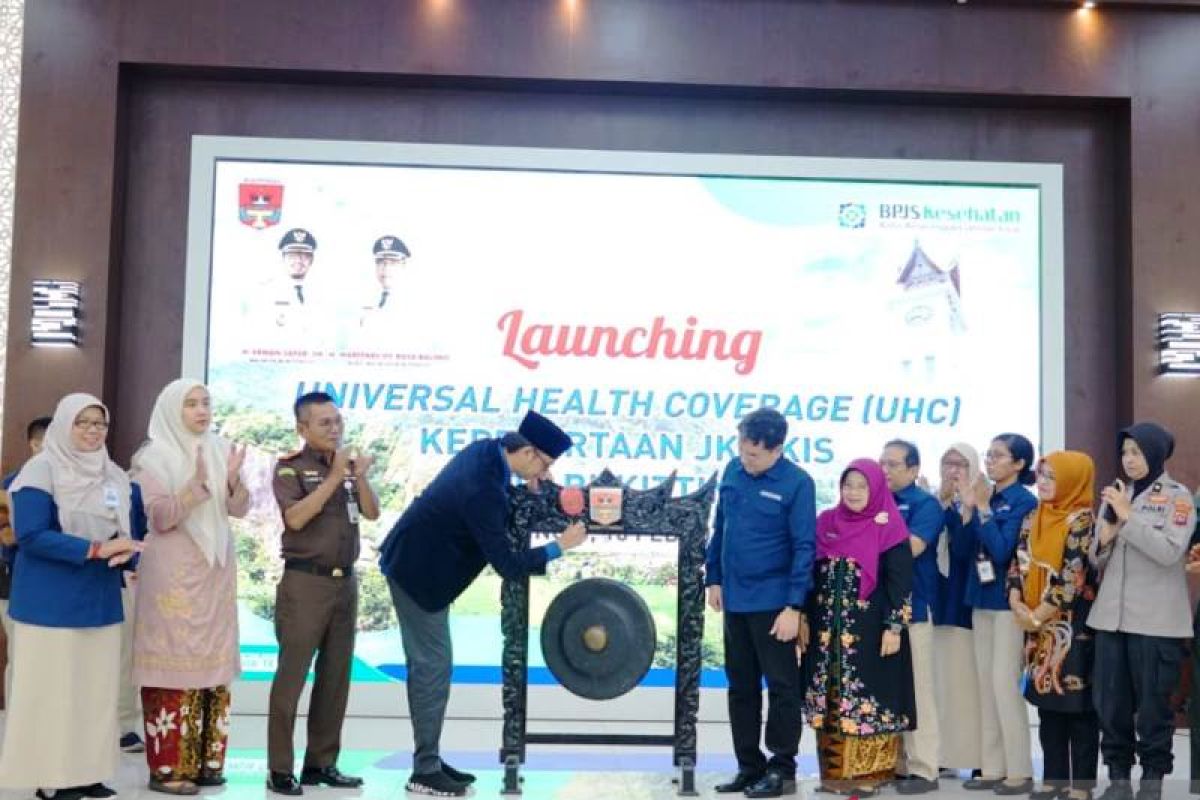 Bukittinggi menjadi daerah kesepuluh raih UHC di Sumbar