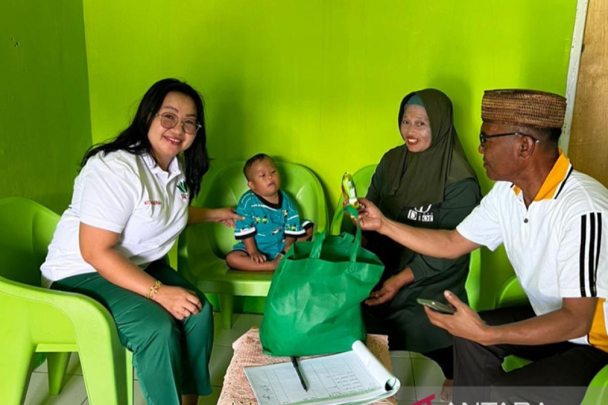 Perempuan Tani HKTI Gorontalo salurkan bantuan bagi disabilitas