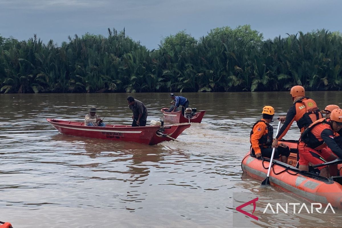 Basarnas Samarinda cari nelayan hilang tenggelam di Sungai Bumbung Anggana