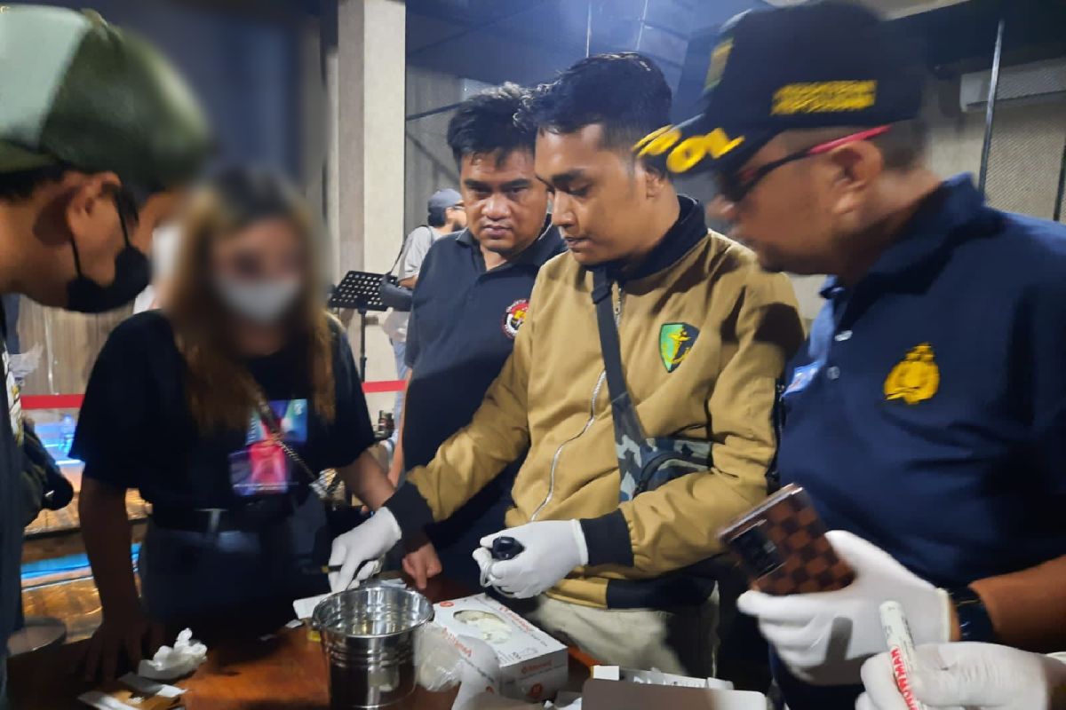 Polda Jambi tangkap empat pengunjung hiburan malam positif pakai sabu