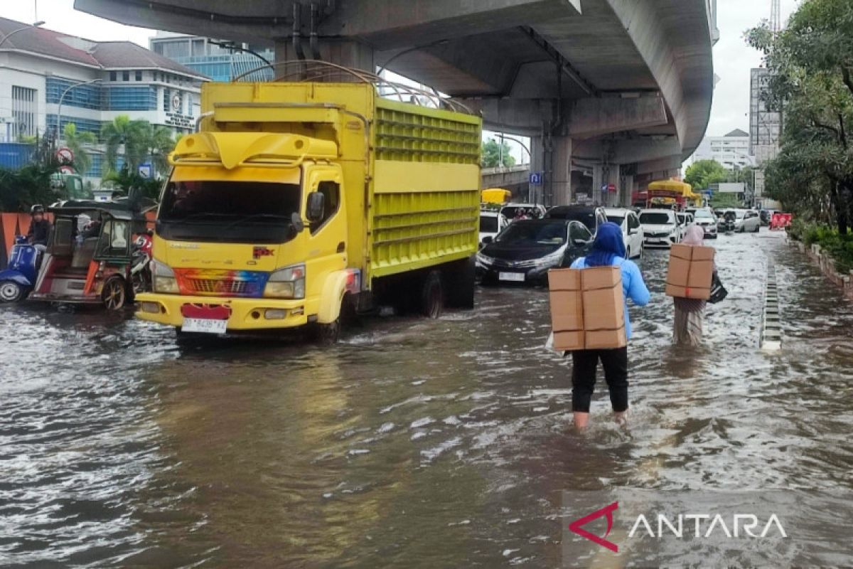 Masyarakat diminta waspada potensi banjir Rob Sulsel, 20-22 Februari