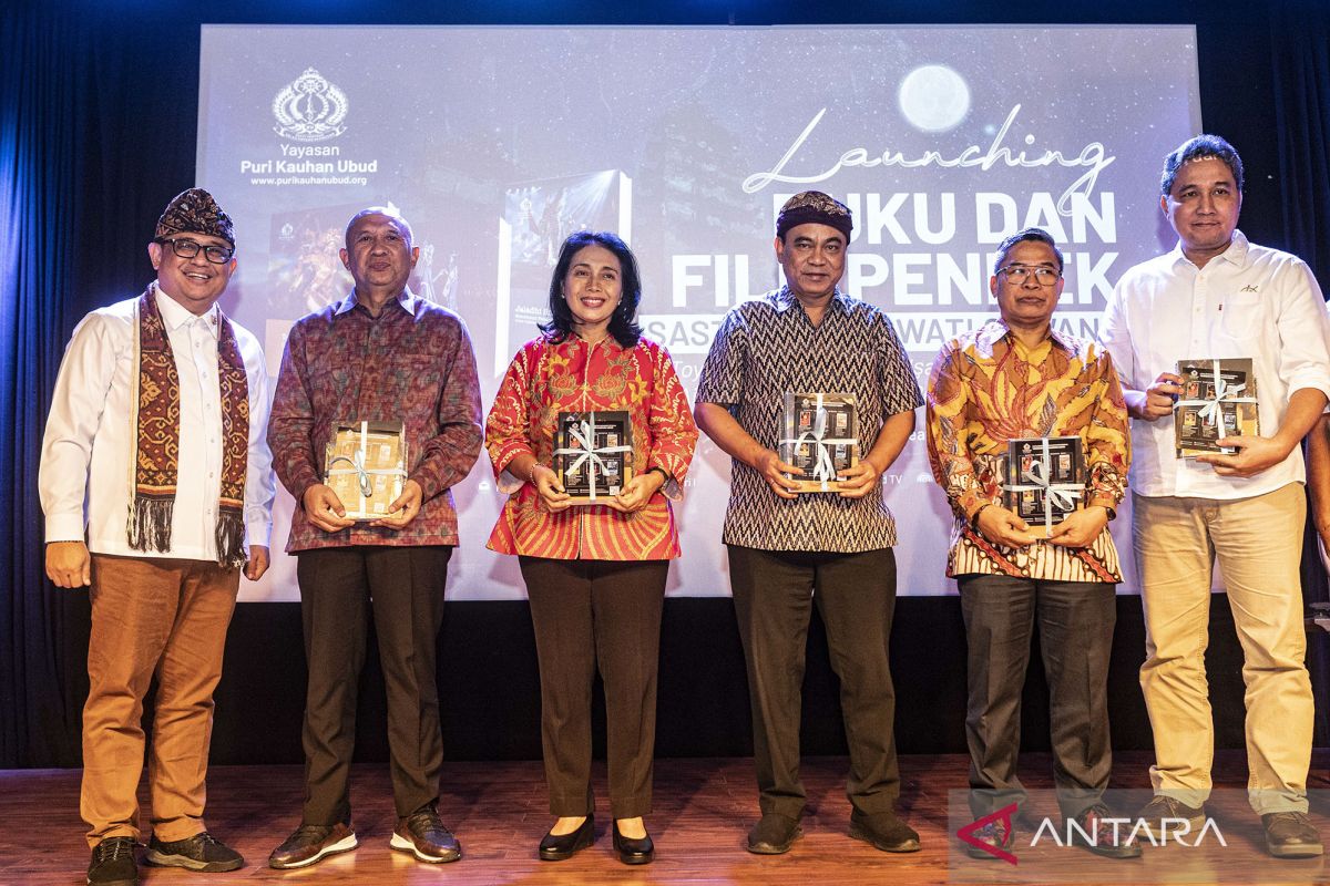 Puri Kauhan Ubud luncurkan buku dan film tentang pemuliaan air Bali