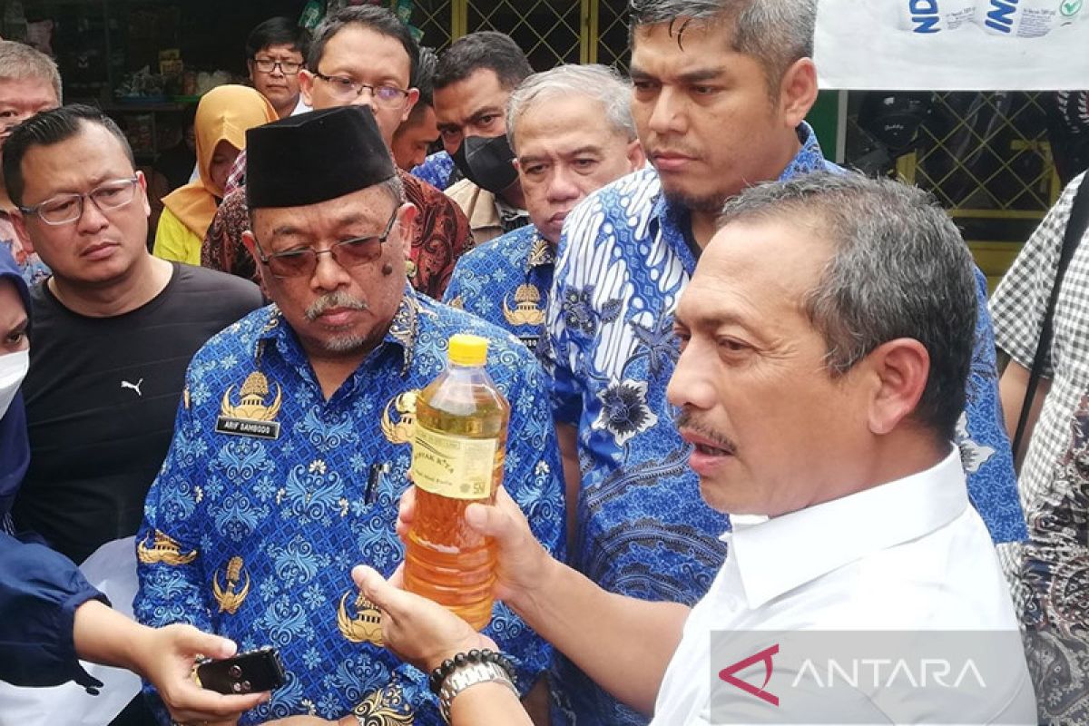 Satgas Pangan Pacitan temukan produk minyakita palsu saat sidak pasar