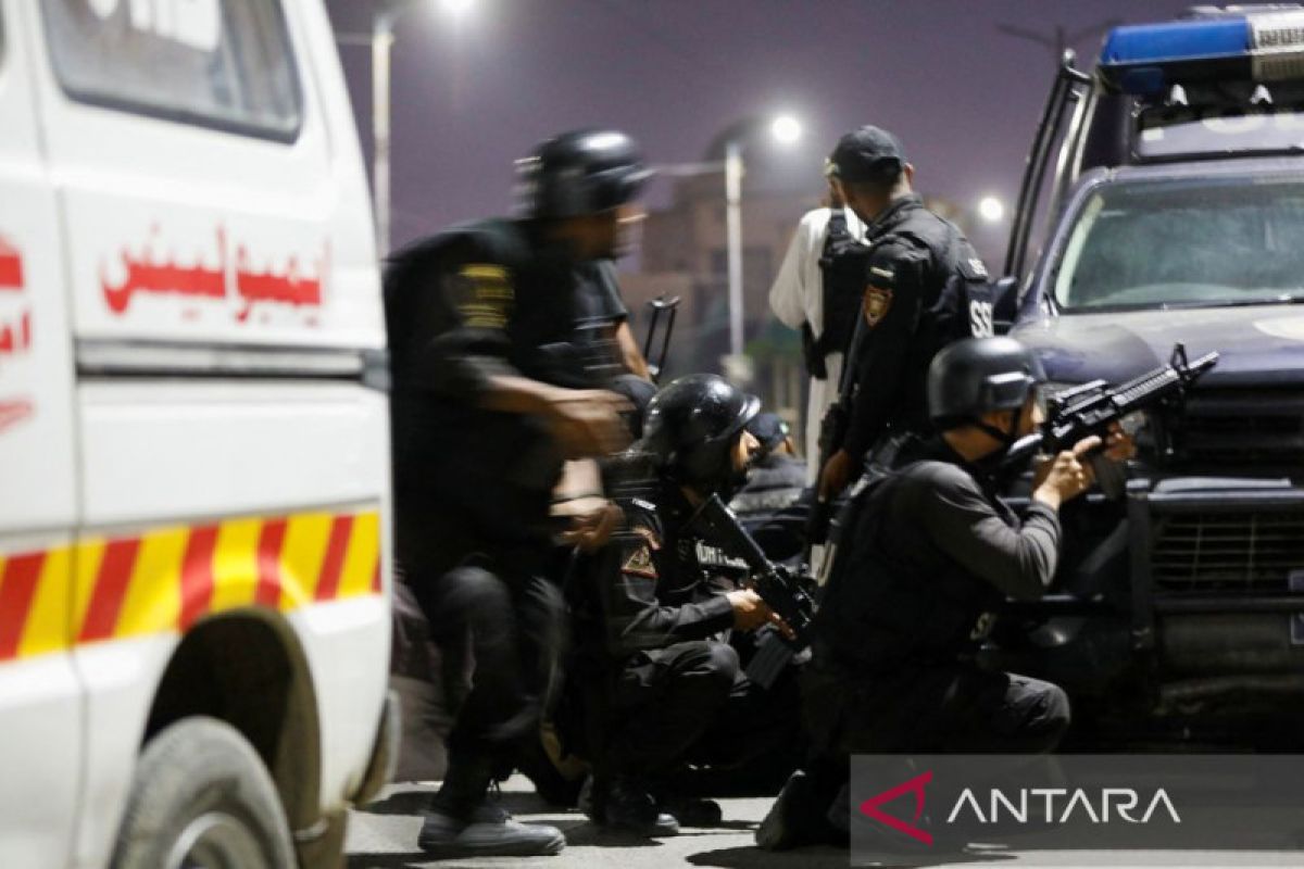 Kantor polisi Karachi diserang kelompok bersenjata
