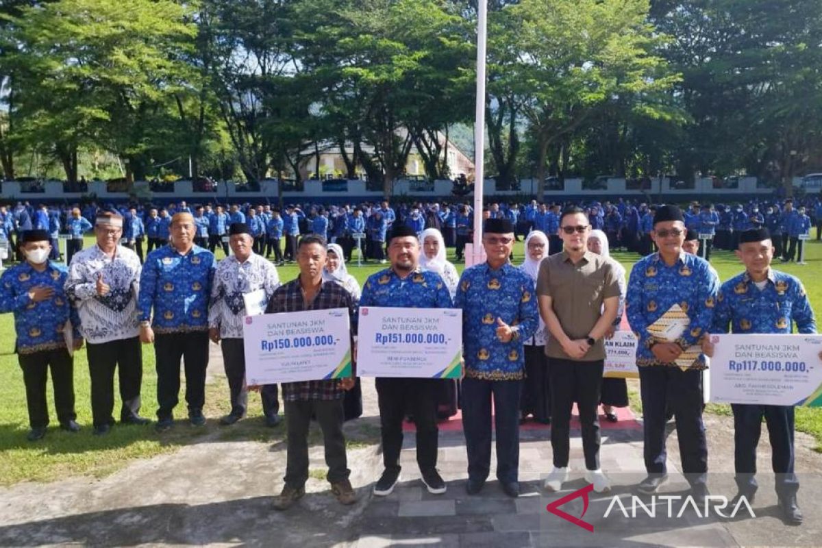 BPJamsostek beri beasiswa ahli waris anggota Korpri