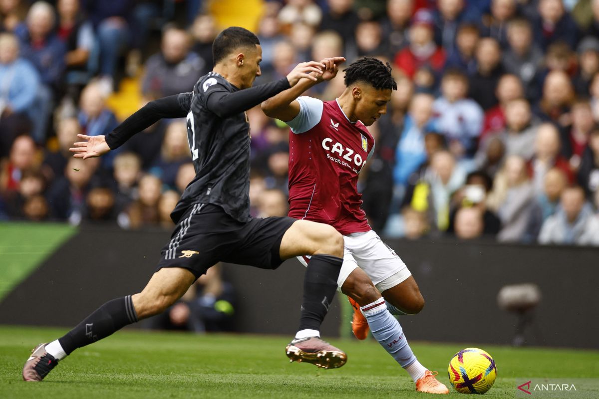 Sempat tertinggal, Arsenal menang 4-2 di kandang Aston Villa