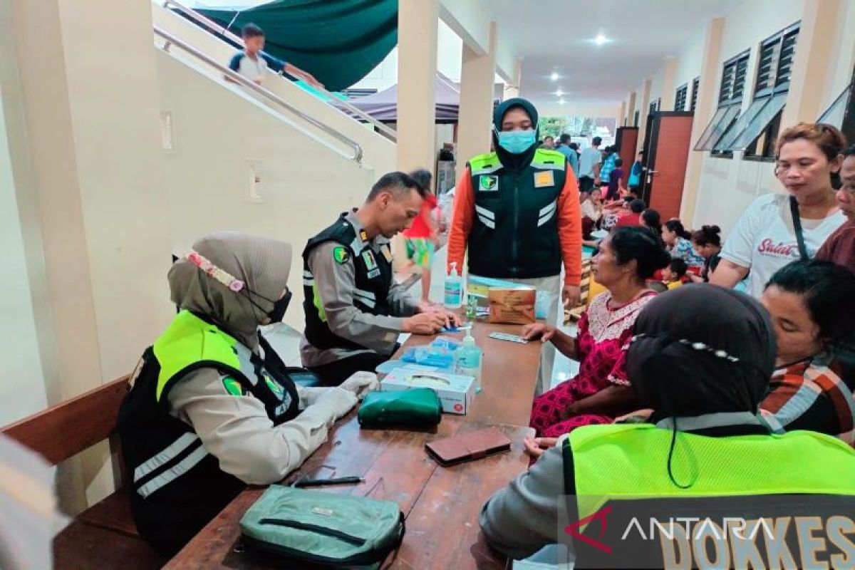 Polres Surakarta gelar pengobatan gratis bagi warga korban banjir Solo