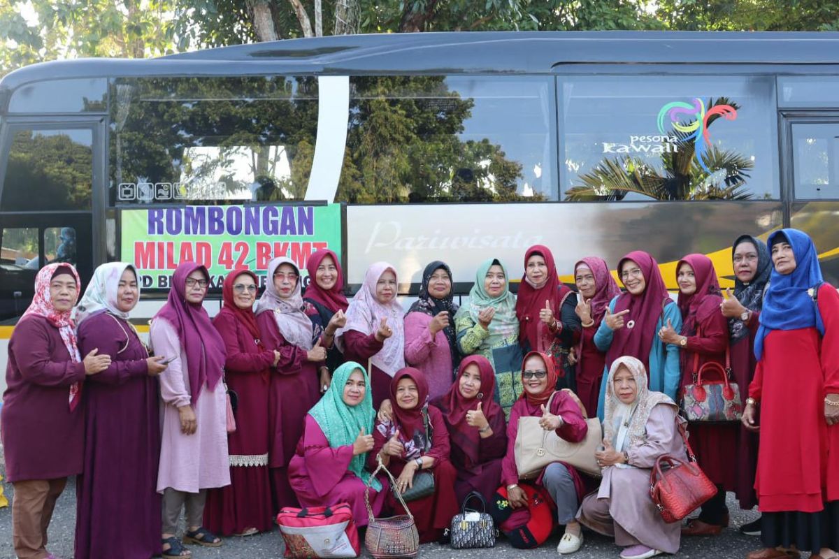 Pengurus Badan Kontak Majelis Taklim Kabupaten Merangin ikuti tasyakuran milad di Jakarta