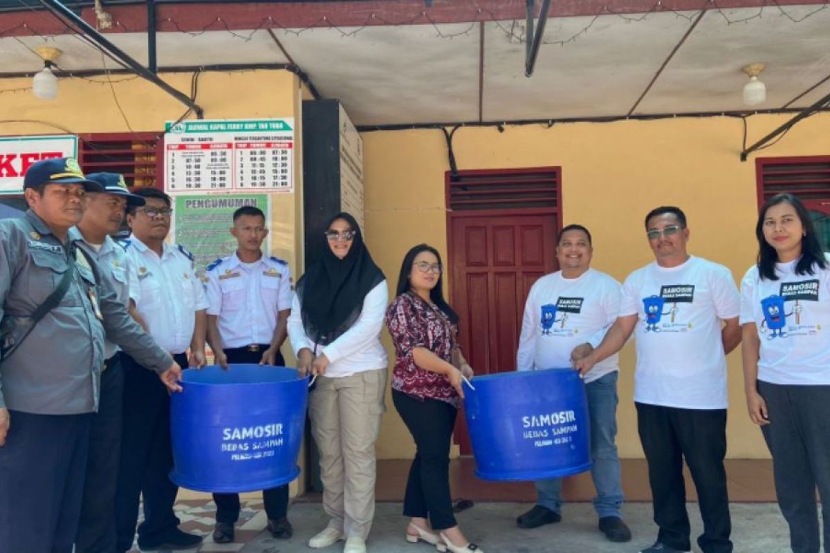 Peringati Hari Peduli Sampah Nasional, KSI dan Pelindo kampanyekan Samosir Bebas Sampah